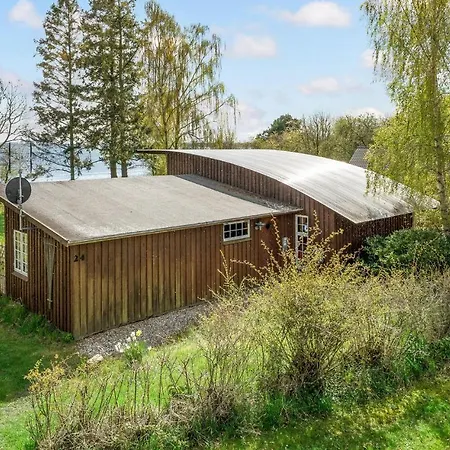 Сasa de vacaciones Two-bedroom In *