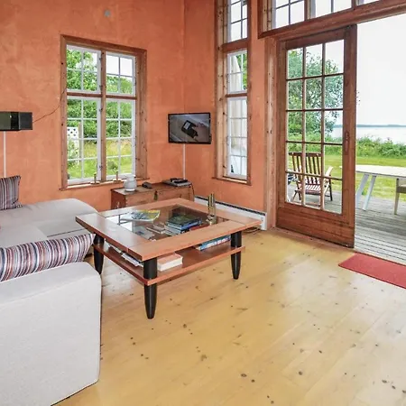 Сasa de vacaciones Two-bedroom In *